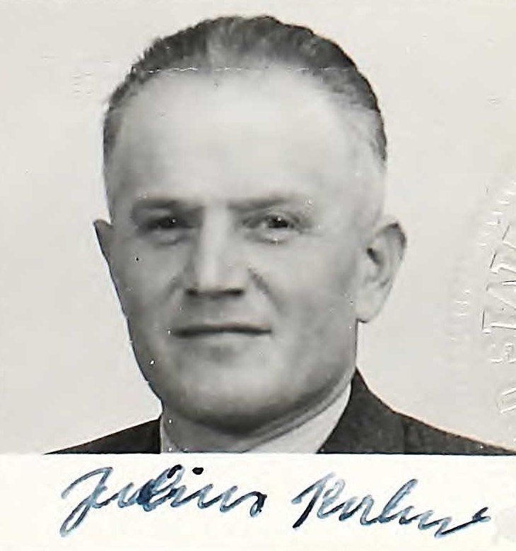 Julius Kahn smiling